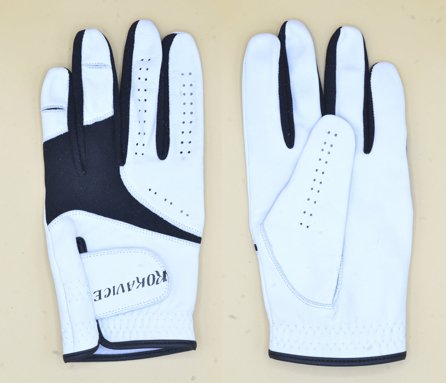 Prime Quality Genuine Leather Golf Gloves