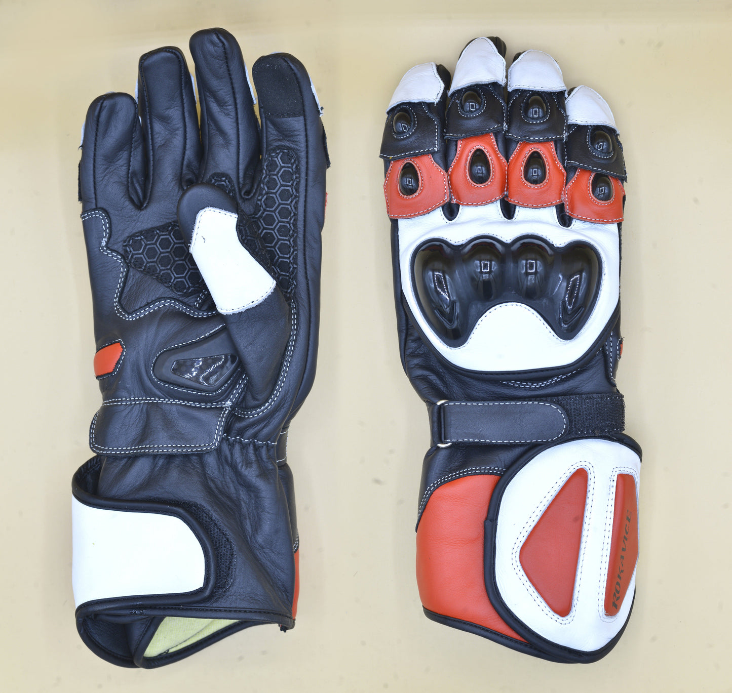 Master - Genuine Leather Motorbike Gloves - Prime Quality Leather - 3D Protection- Touch screen compatible